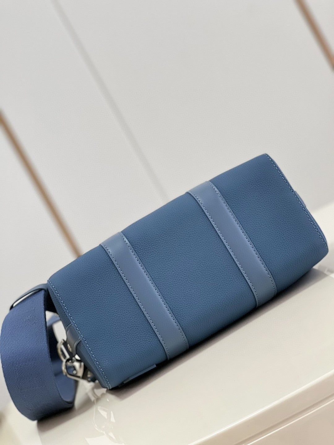Louis Vuitton City Keepall Aerogram Blue For Men, Bags, Shoulder And Crossbody Bags 10.6in/27cm Louis Vuitton
