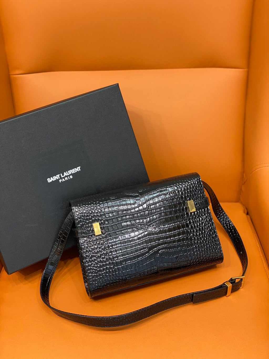 Manhattan Small Shoulder Bag Black For Women 9.4in/24cm YSL 675626DND0W1000
