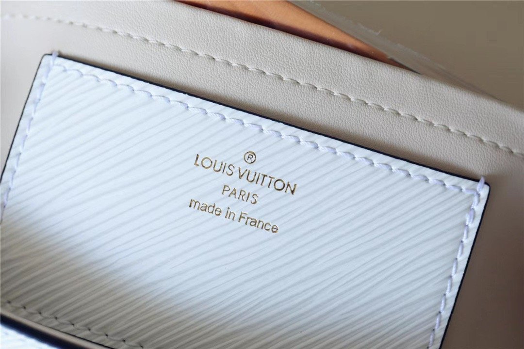Louis Vuitton Twist MM Epi Light Blue For Women,  Shoulder And Crossbody Bags 9.1in/23cm Louis Vuitton
