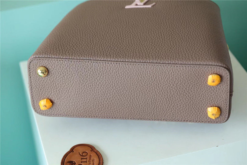 Louis Vuitton Capucines Taurillon Smokey Brown Green/ Creme/ Pink For Women, WomenÃƒÂ¢Ã¢â€šÂ¬Ã¢â€žÂ¢s Bags, Shoulder And Crossbody Bags 10.6in/27cm Louis Vuitton