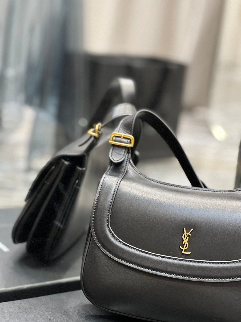 YSSL Charlie Medium Shoudler Bag Black For Women 9.1in/23cm YSl 6867422R20W1000