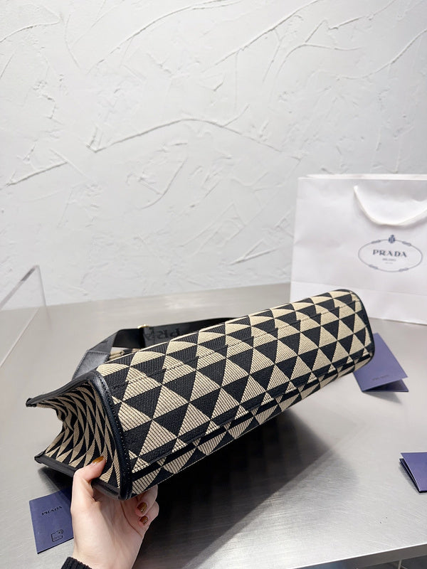 Prada Bags - Luxera Bags - 673