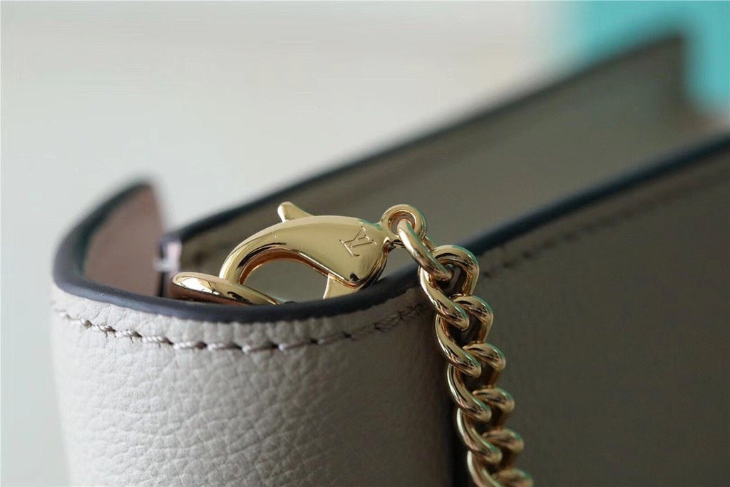 Louis Vuitton Mylockme Chain Pochette Grey For Women,  Shoulder and Crossbody Bags 7.5in/19cm Louis Vuitton 