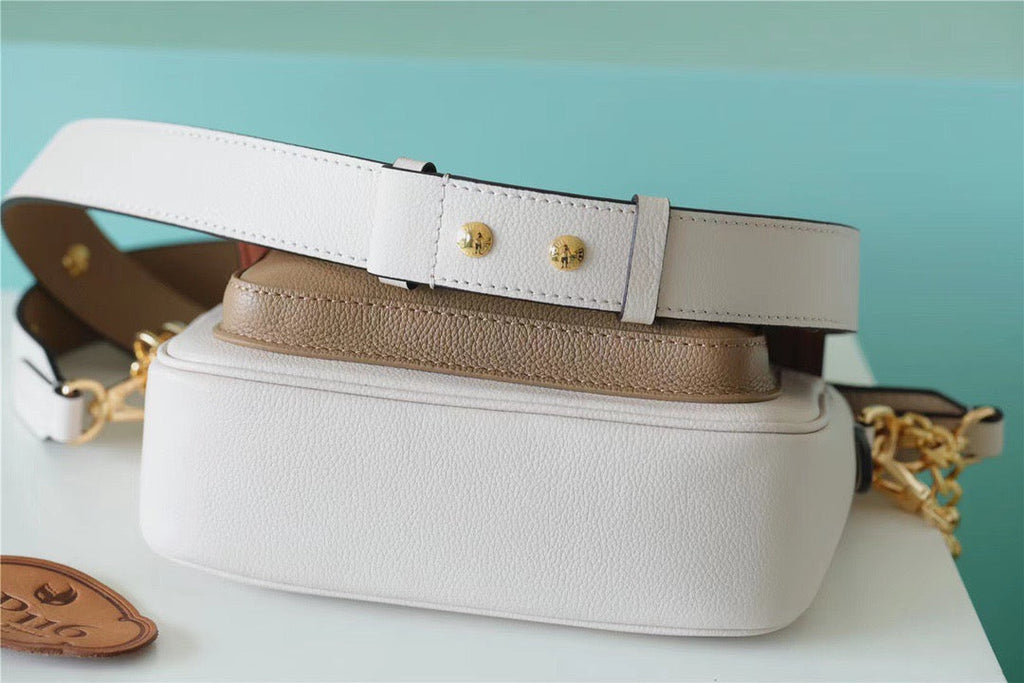 Louis Vuitton Lockme Tender White For Women, WomenÃƒÂ¢Ã¢â€šÂ¬Ã¢â€žÂ¢s Handbags, Shoulder And Crossbody Bags 7.5in/19cm Louis Vuitton