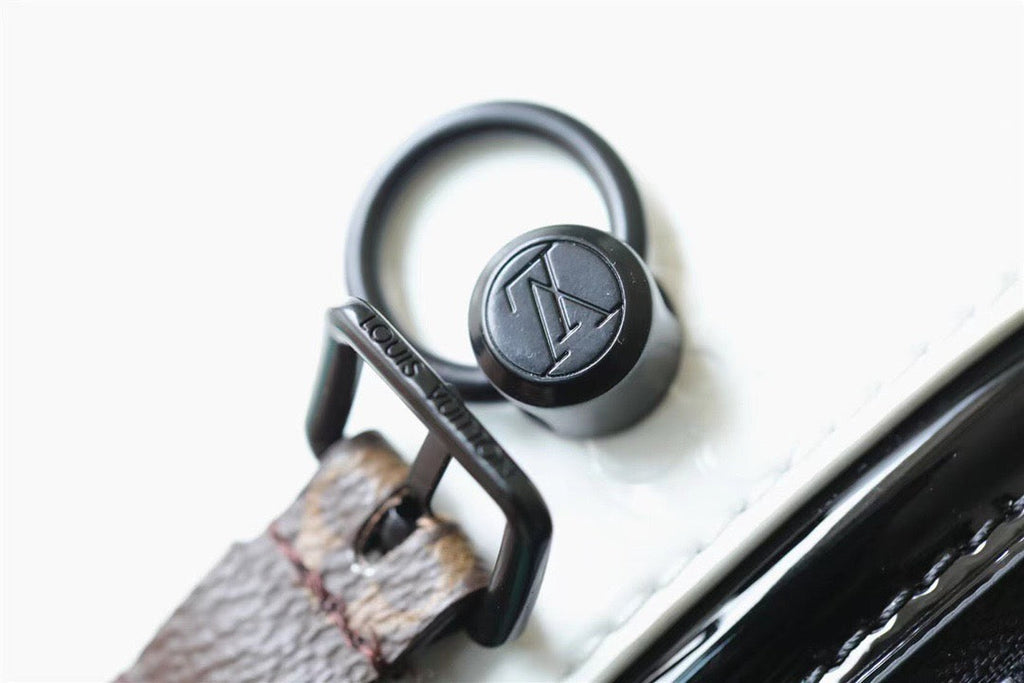 Louis Vuitton Cannes Monogram White For Women,  Shoulder And Crossbody Bags 17cm/6.7in Louis Vuitton M20487