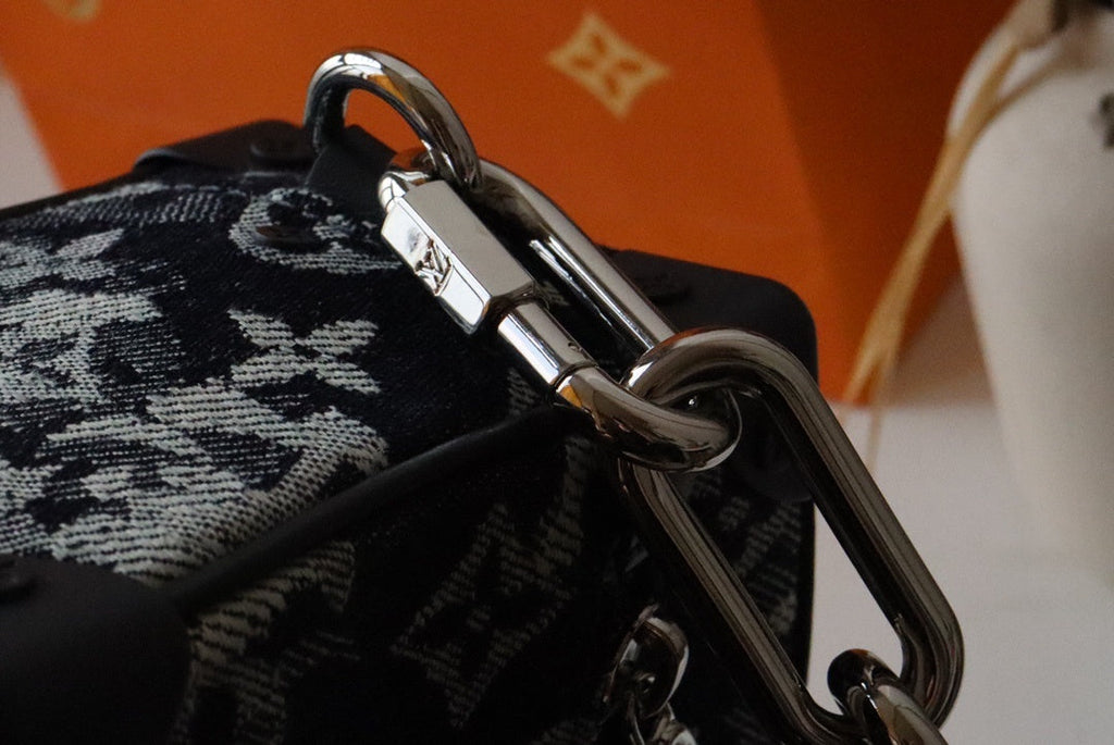 Louis Vuitton Mini Soft Trunk Monogram Tapestry Canvas By Virgil Abloh For Women, WoBags, Shoulder And Crossbody Bags 7.3in/18.5cm Louis Vuitton M80033