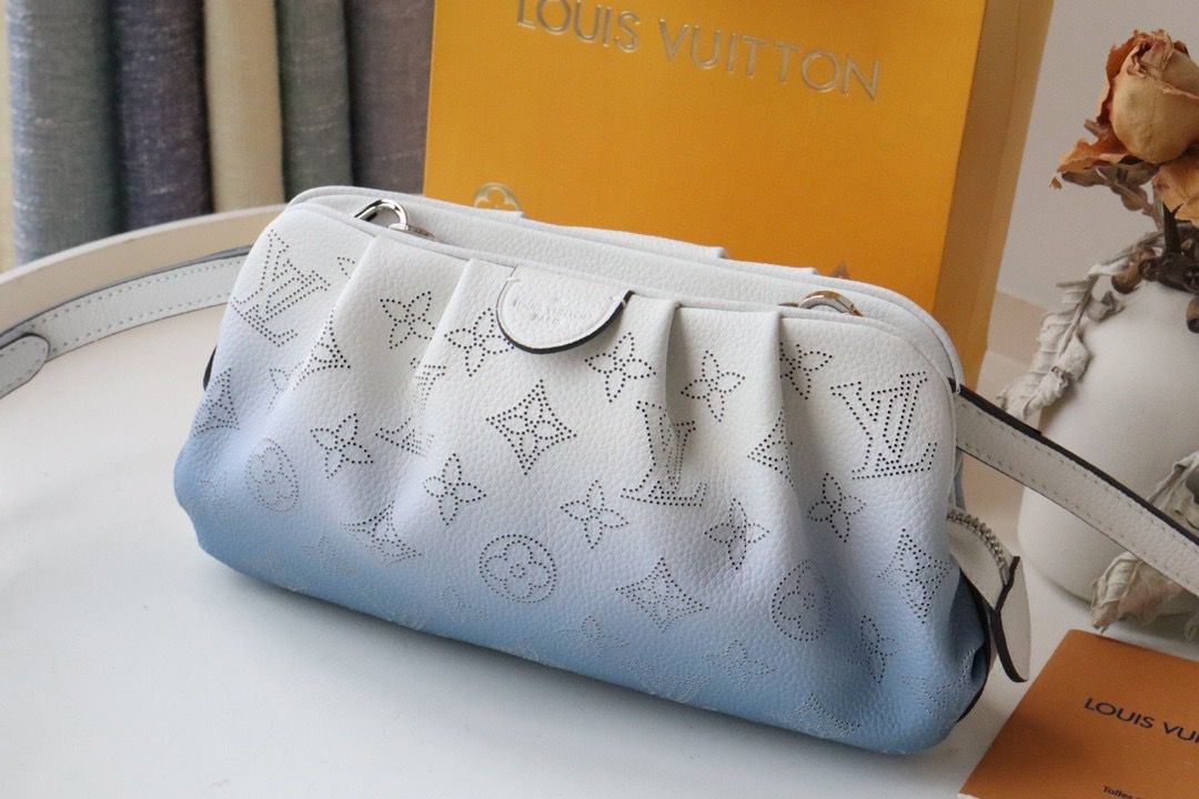 Louis Vuitton Scala Mini Pouch Mahina Gradient Blue For Women, Women’s Bags, Shoulder And Crossbody Bags 9.1in/23cm Louis Vuitton M80497