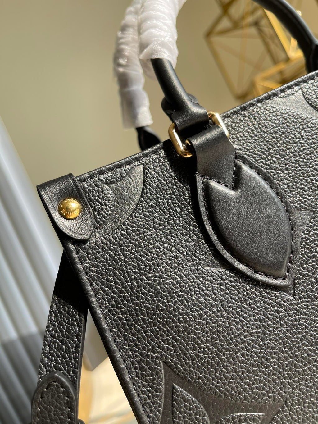 Louis Vuitton OnTheGo PM Tote Bag Monogram Empreinte Black For Women, WomenÃƒÂ¢Ã¢â€šÂ¬Ã¢â€žÂ¢s Handbags, Shoulder And Crossbody Bags 9.8in/25cm Louis Vuitton M45653