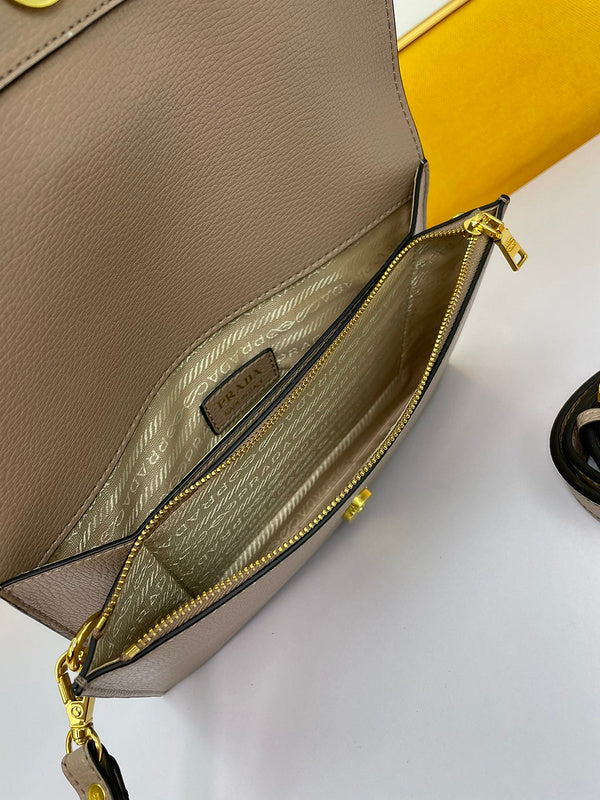 Barnes-Bags - Prada Bags - 861