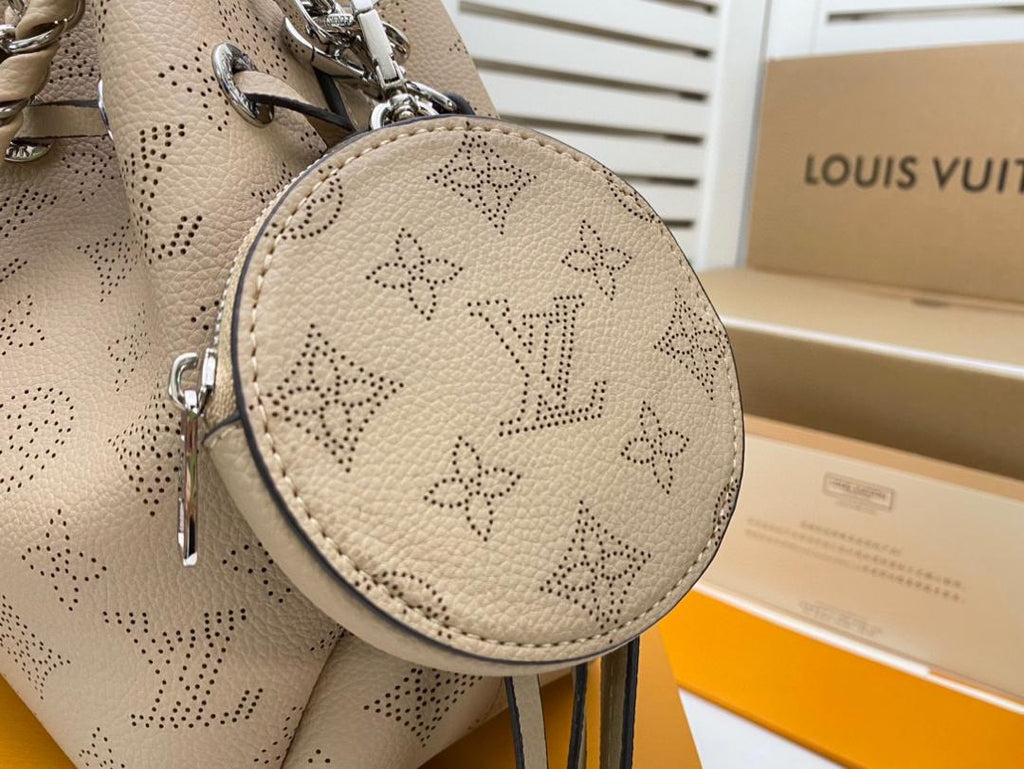 Louis Vuitton Bella Bucket Bag Mahina Galet Grey For Women, WomenÃƒÂ¢Ã¢â€šÂ¬Ã¢â€žÂ¢s Handbags, Shoulder And Crossbody Bags 7.5in/22cm Louis Vuitton M57201