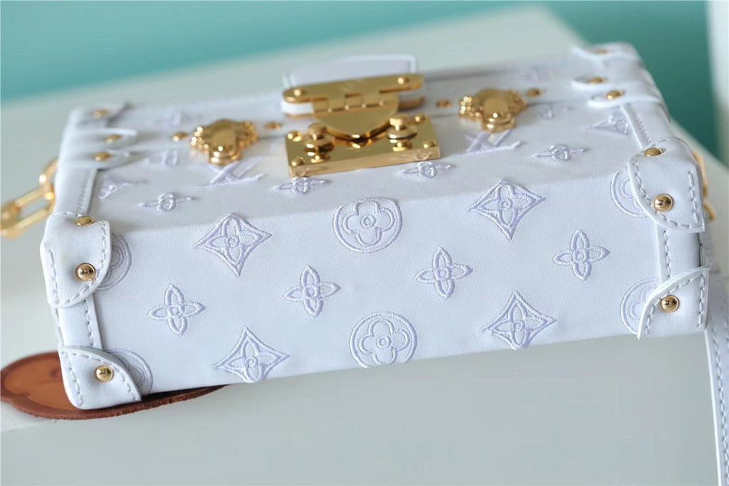 Louis Vuitton Petite Malle Monogram White For Women,  Shoulder And Crossbody Bags 7.9in/20cm Louis Vuitton M20847
