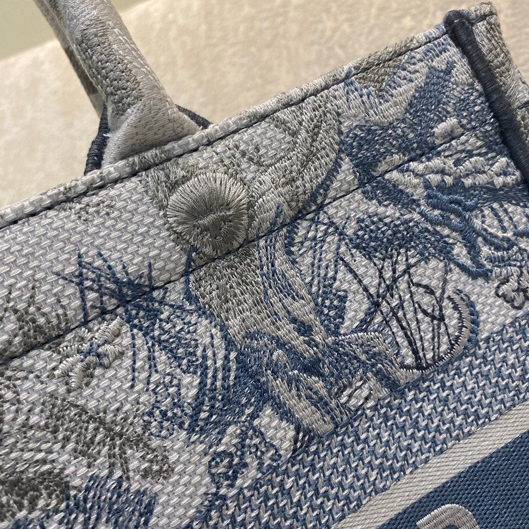 Dior MeDiorum Book Tote Blue Toile de Jouy Reverse Embroidery, Blue, For Women Women’s Handbags, Shoulder Bags, 36cm CD M1296ZRGO_M928