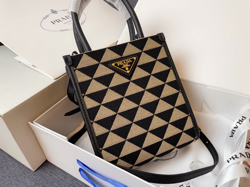 Barnes-Bags - Prada Bags - 868