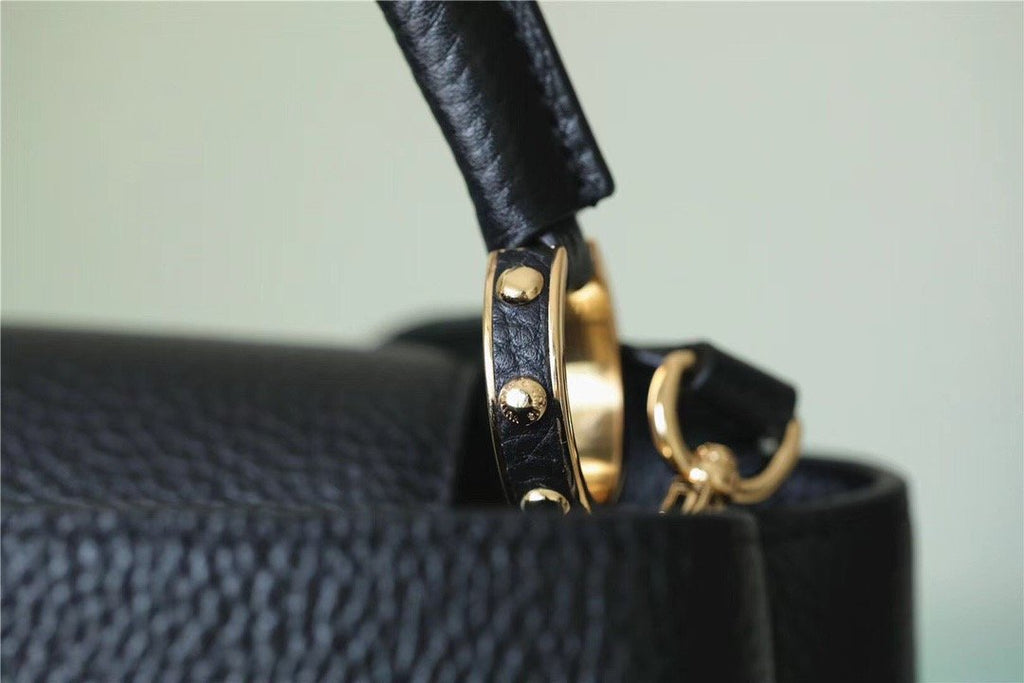 Louis Vuitton Capucines Taurillon Black For Women,  Shoulder And Crossbody Bags 26cm/10.6in Louis Vuitton