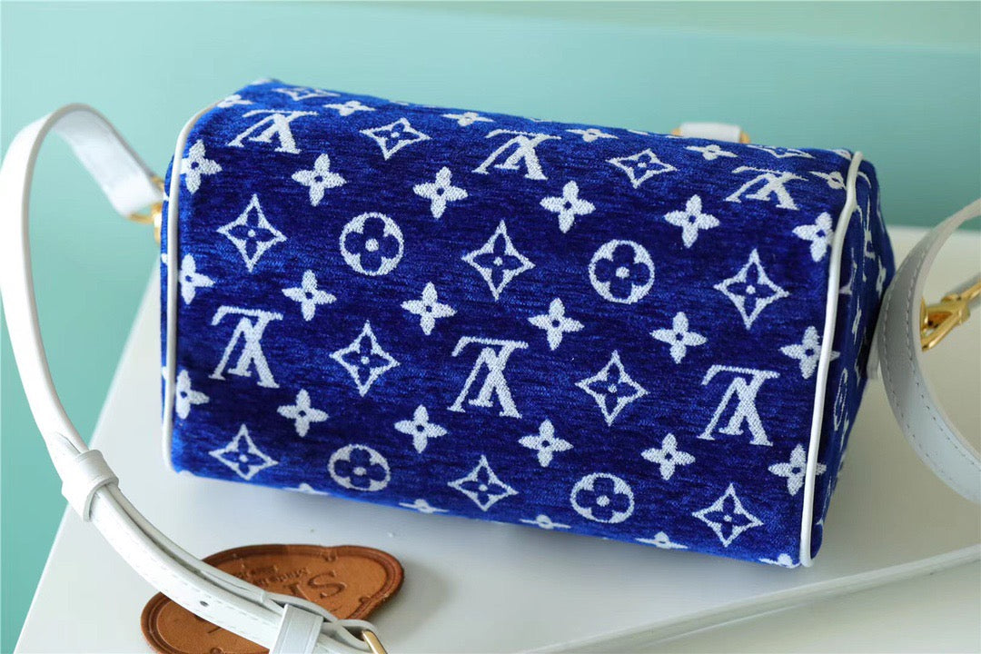 Louis Vuitton Speedy Bandouliere 20 PM Monogram Blue For Women,  Shoulder And Crossbody Bags 20.5cm/8.1in Louis Vuitton M20751