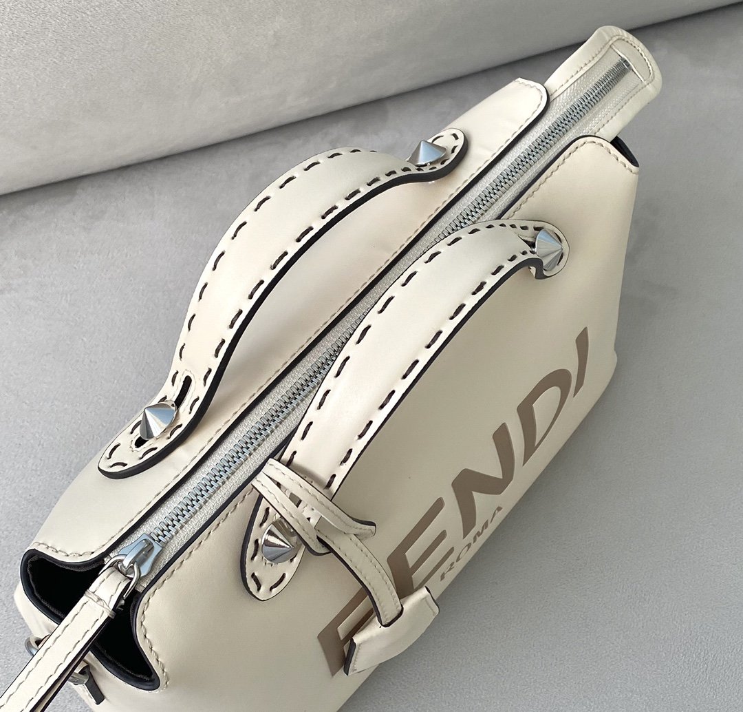 By The Way MeGLAMIum White For Women, Handbags, Shoulder And Crossbody Bags 10.6in/27cm FF 8BL146