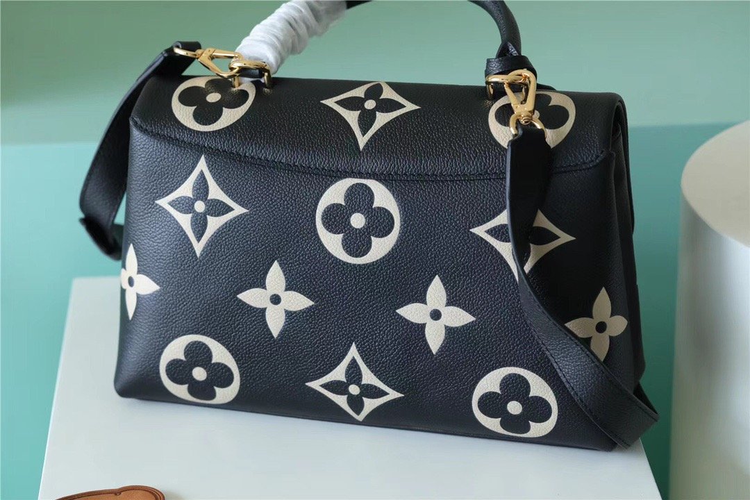 Louis Vuitton Madeleine MM Monogram Empreinte Black / Beige For Women,  Shoulder and Crossbody Bags 11.8in/30cm Louis Vuitton 