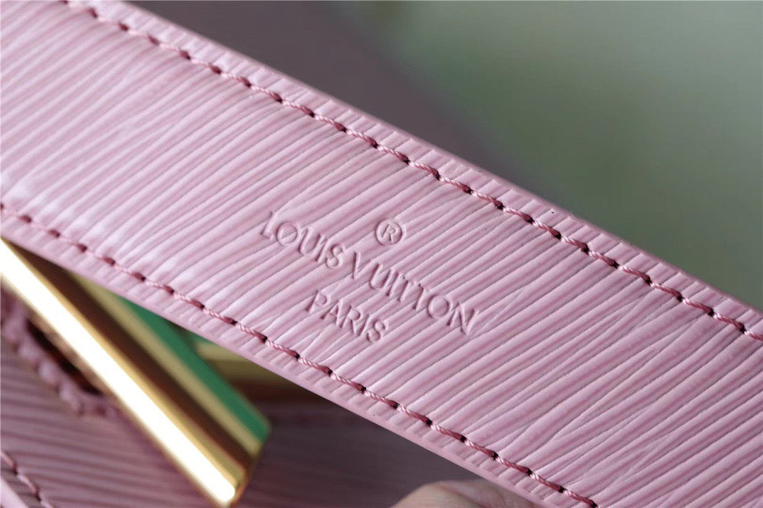 Louis Vuitton Twist MM Epi Guimauve Purple For Women,  Shoulder And Crossbody Bags 9.1in/23cm Louis Vuitton