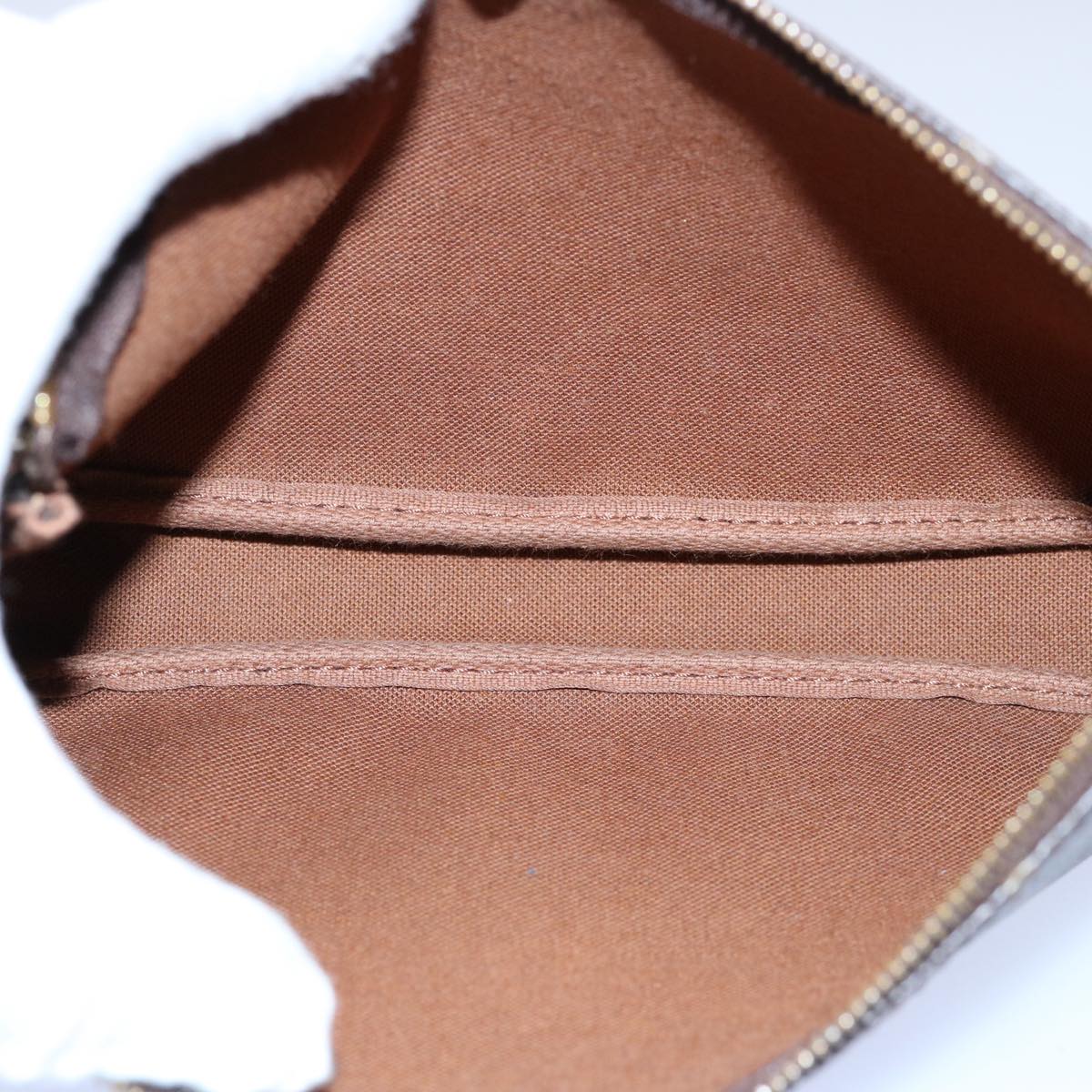 Louis Vuitton Pochette Accessoires  Canvas Clutch Bag