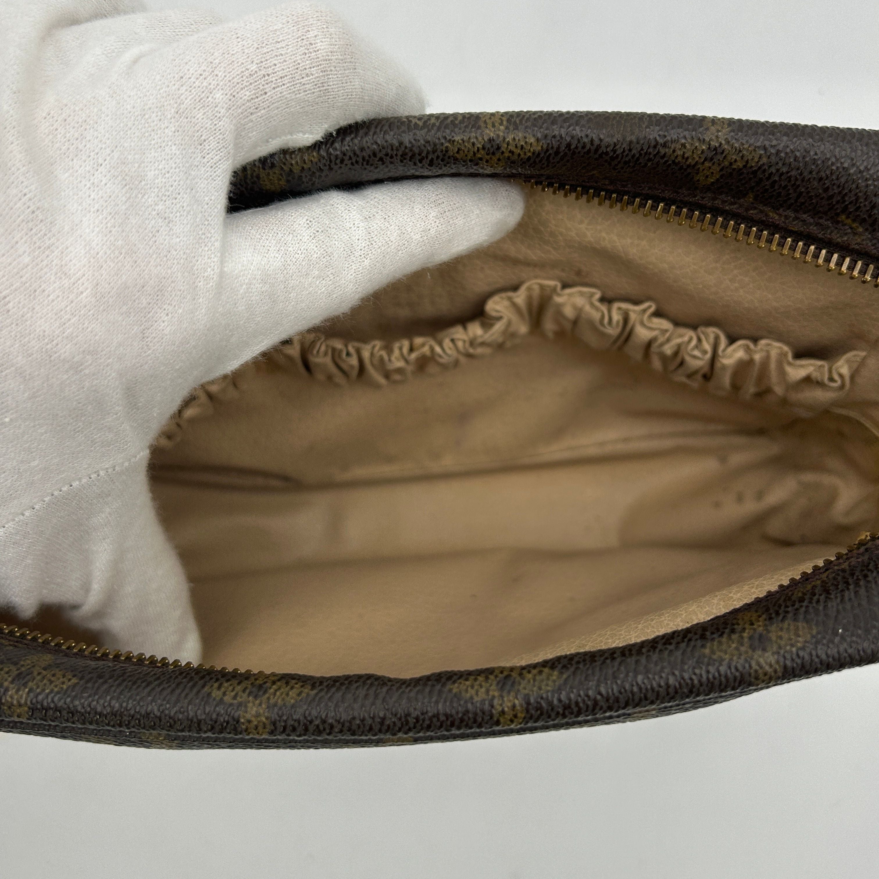 Louis Vuitton Trousse De Toilette Brown Canvas Clutch Bag Louis Vuitton9922sd