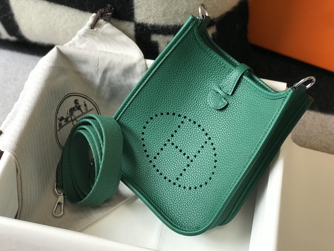 Evelyne 16 Amazone Bag Green With SiLouis Vuittoner-Toned Hardware For Women, Shoulder And Crossbody Bags 6.3in/16cm