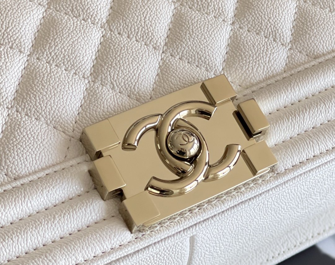 ChanelMeGLAMIum Classic GlamIap Bag 25cm White For Women A67086