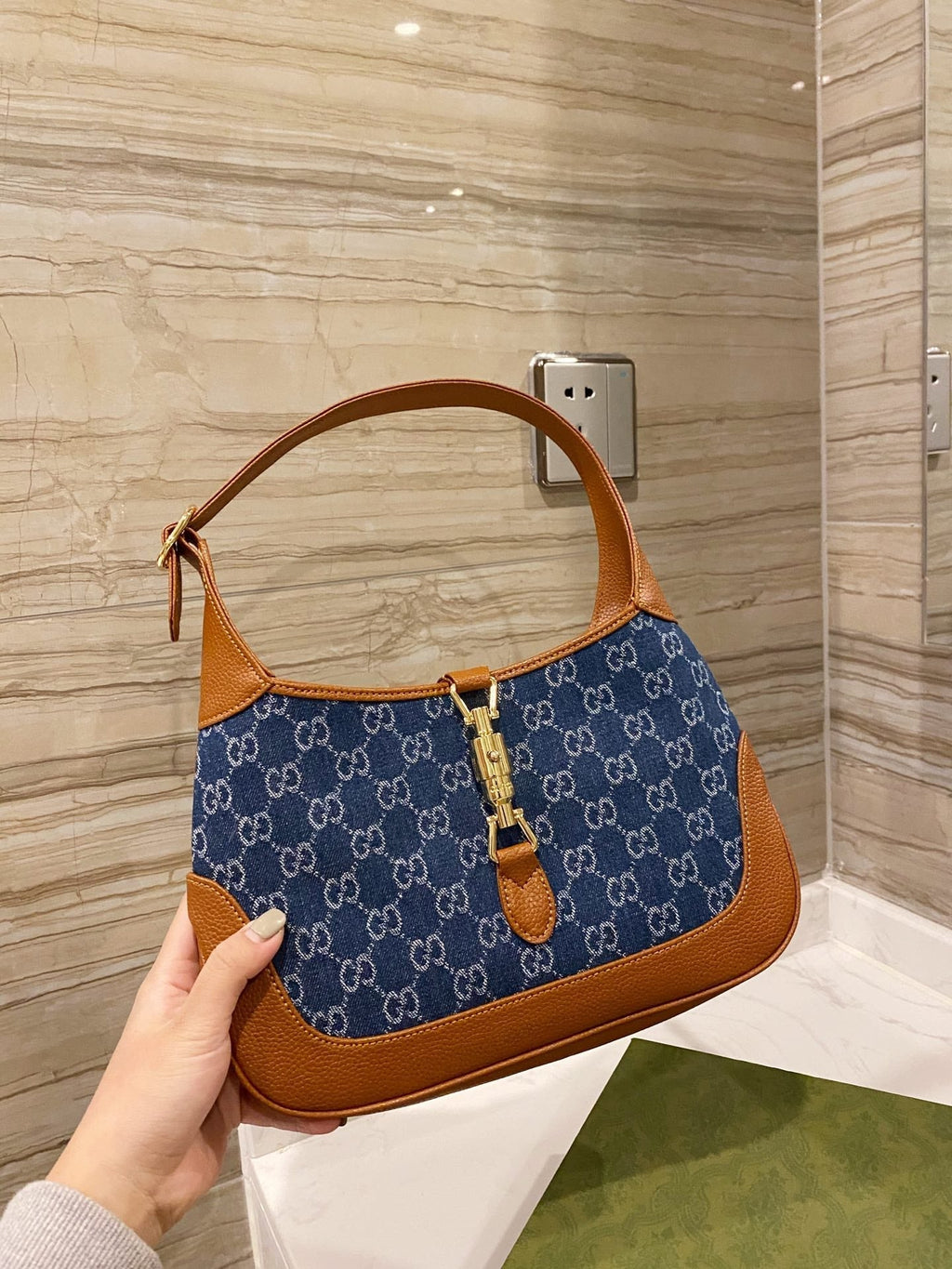 LB - New 1:1 rep  Bags Gucci 220