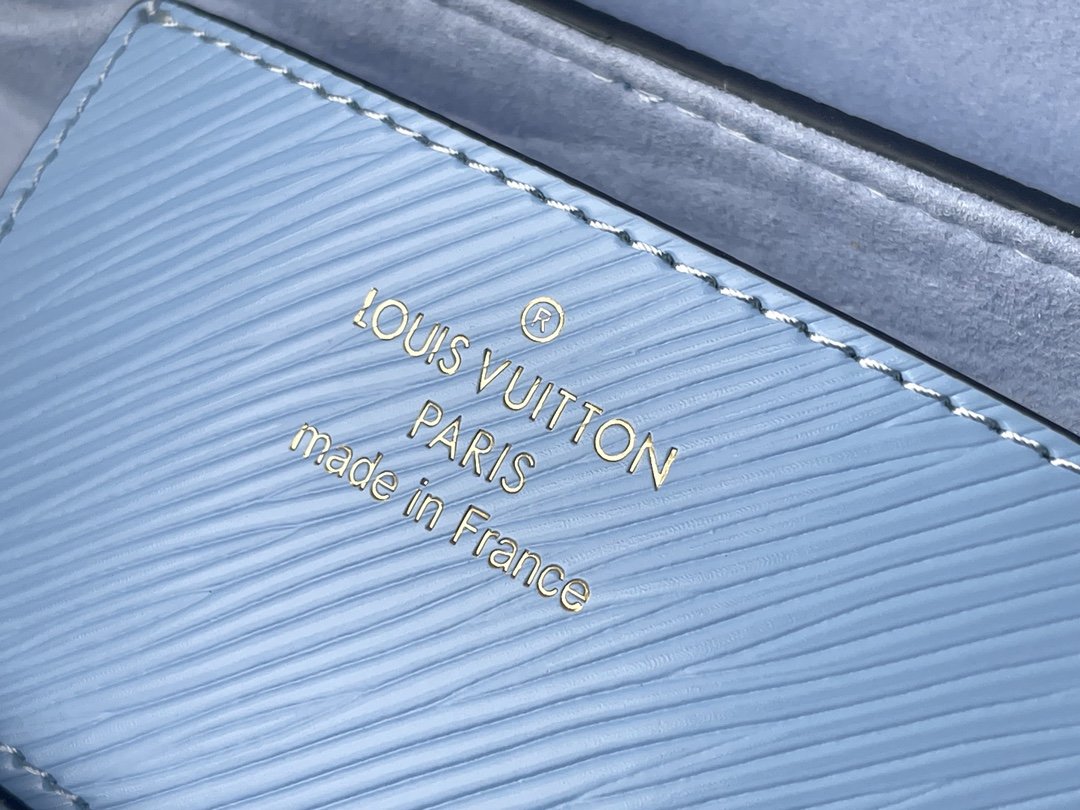 Louis Vuitton Twist MM Monogram GlamIower Bleu Nuage Blue For Women,  Shoulder And Crossbody Bags 9.1in/23cm Louis Vuitton M59627