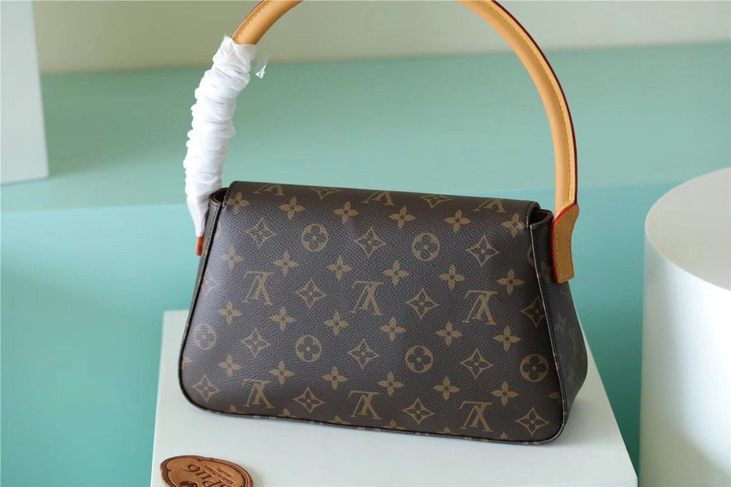 Louis Vuitton Mini Looping Flap Shoulder Bag Monogram For Women 9.4in/24cm Brown Louis Vuitton M51147