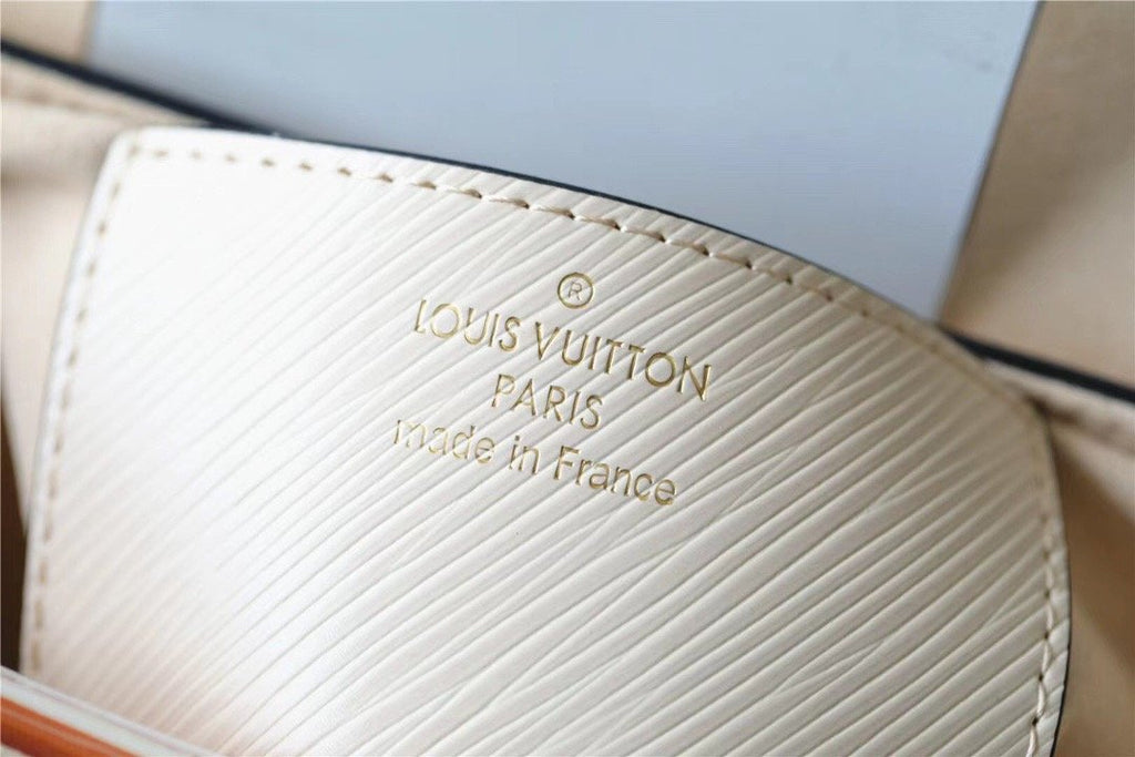 Louis Vuitton Twist MM Epi White For Women, Women’s Bags, Shoulder And Crossbody Bags 9.1in/23cm Louis Vuitton