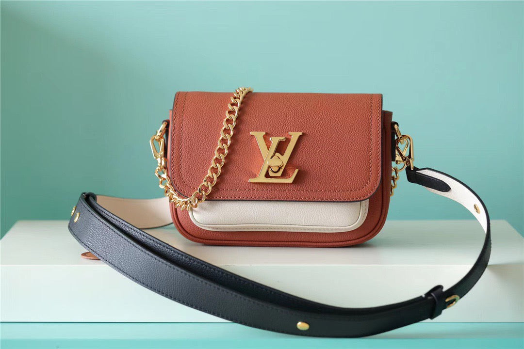 Louis Vuitton Lockme Tender Chataigne Brown For Women,  Shoulder And Crossbody Bags 7.5in/19cm Louis VuittonÃƒâ€šÃ‚Â 