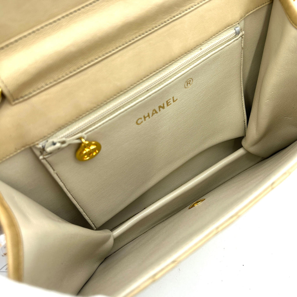 Chanel Beige Gold Lambskin Matelasse Shoulder Bag ch88101cd