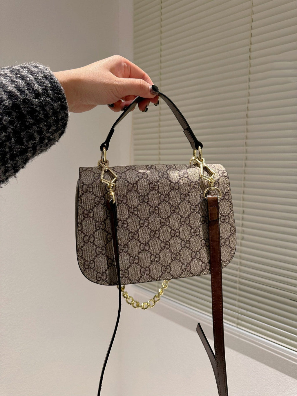 LB - New 1:1 rep  Bags Gucci 526