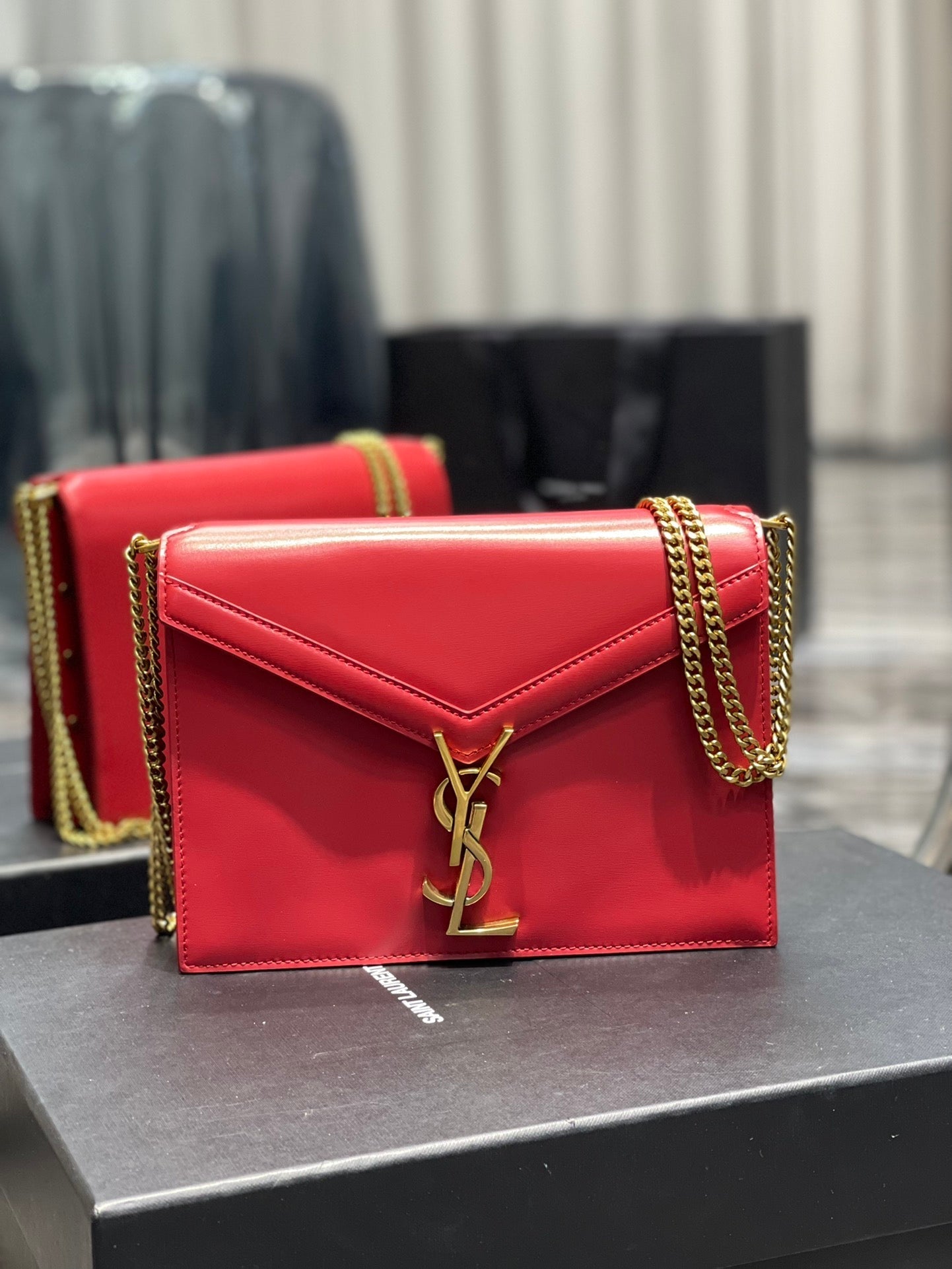 YSSL Cassandra Medium Chain Bag Rouge Opyum In Grain De Poudre Embossed For Women 8in/22cm YSL 532750BOW0W6008