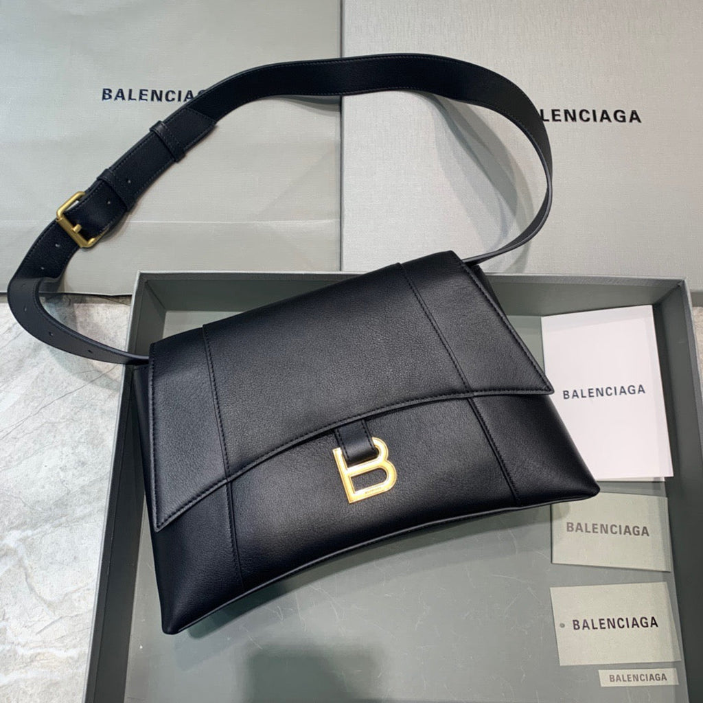Downtown Small Shoulder Bag In Black, For Women,  Bags 11.8in/30cm 67135329S1M1000