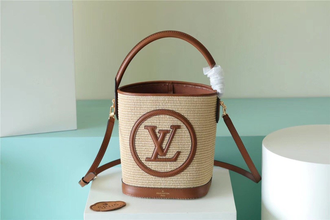 Louis Vuitton Petit Bucket Raffia Caramel Brown For Women, Women’s Bags, Shoulder And Crossbody Bags 9.4in/24cm Louis Vuitton M59961