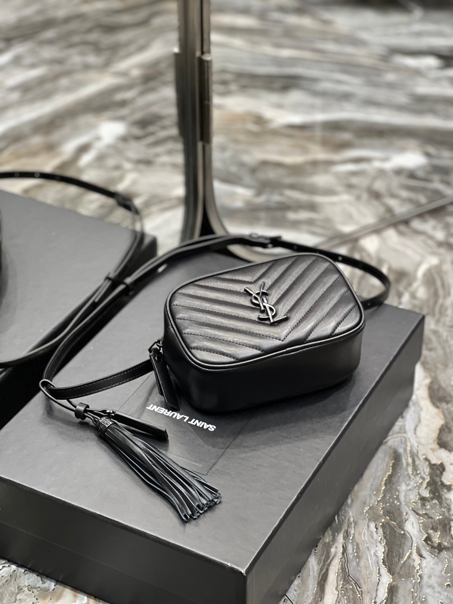 Top Quality Lou Belt Bag Black In MatelassÃ© Black Metal Hardware For Women 6.1in/15cm YSL 534817DV7081000