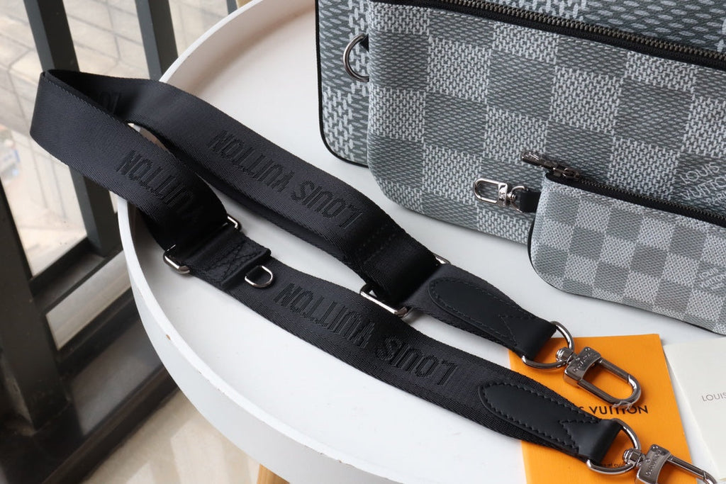 Louis Vuitton Trio Messenger Monogram Eclipse Monogram/ Eclipse Reverse For Men, Bags, Shoulder And Crossbody Bags 9.8in/25cm Louis Vuitton M69443