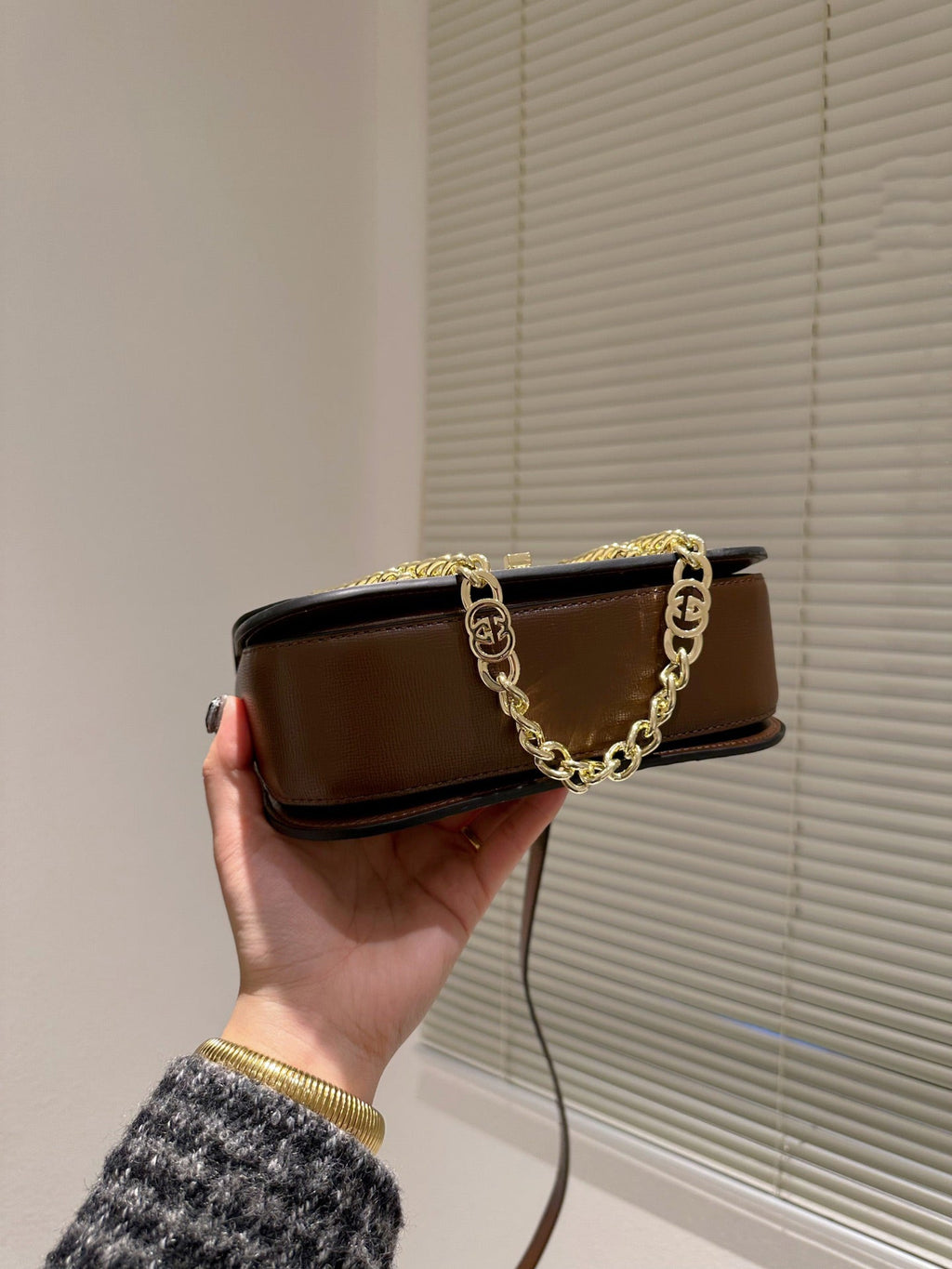 LB - New 1:1 rep  Bags Gucci 526