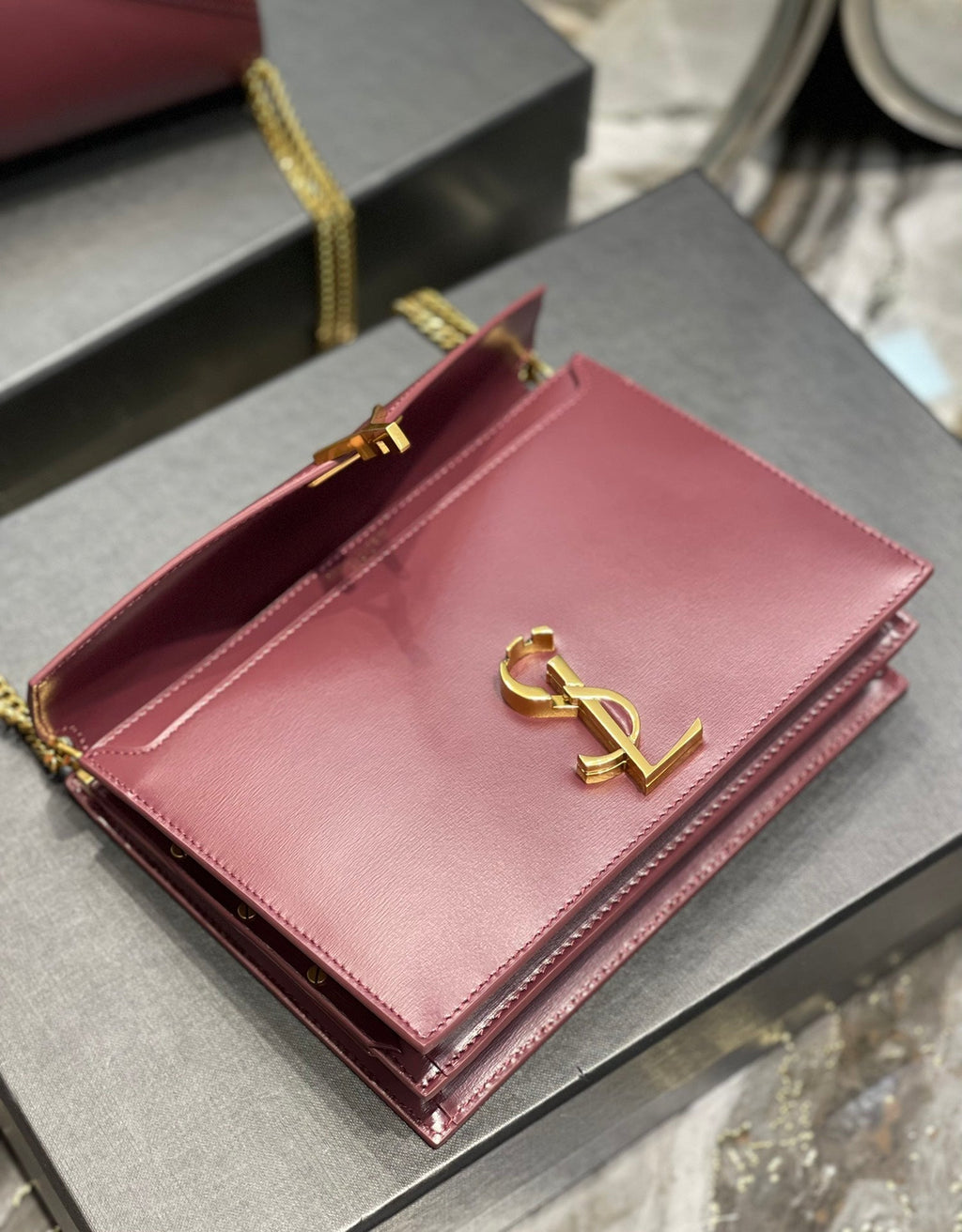 YSSL Cassandra Medium Chain Bag Rouge Opyum In Grain De Poudre Embossed For Women 8in/22cm YSL 532750BOW0W6008