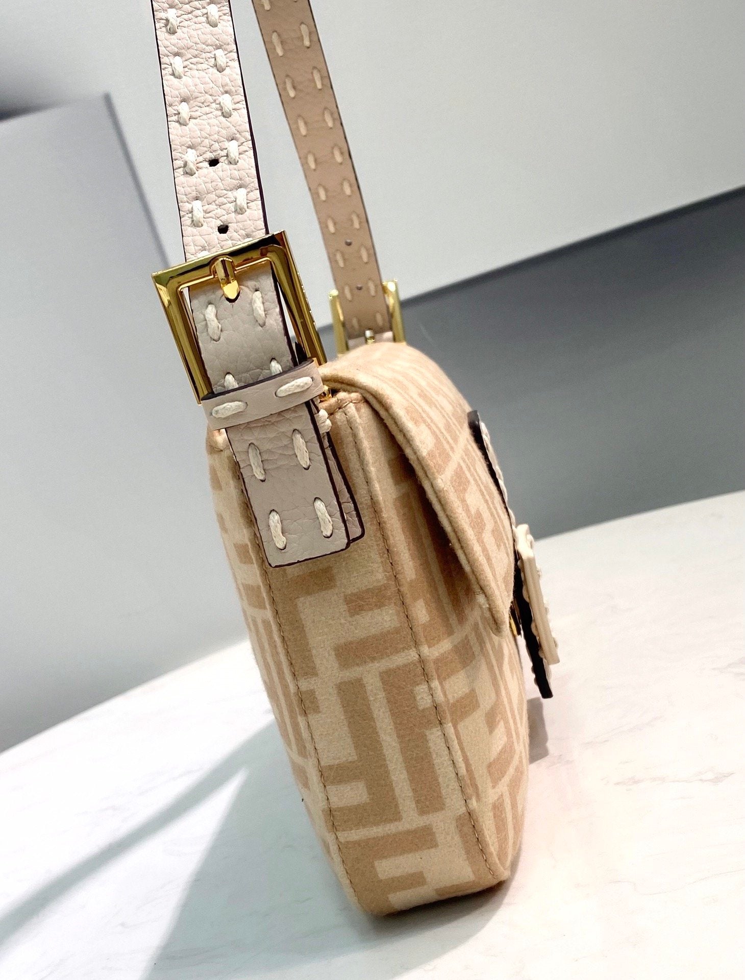 Baguette 1997 Wool Bag Beige For Women, Women’s Handbags, Shoulder Bags 10.6in/27cm FF 8BR792