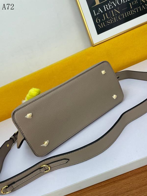 Barnes-Bags - Prada Bags - 901
