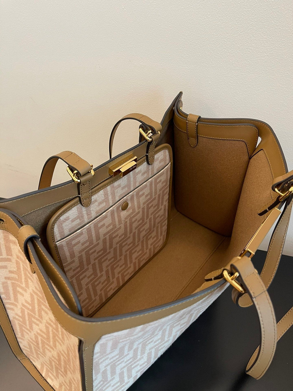 Peekaboo X-tote Bag Beige Canvas For Women, Women’s Handbags, Shoulder Bags 16.1in/41cm FF 8BH374