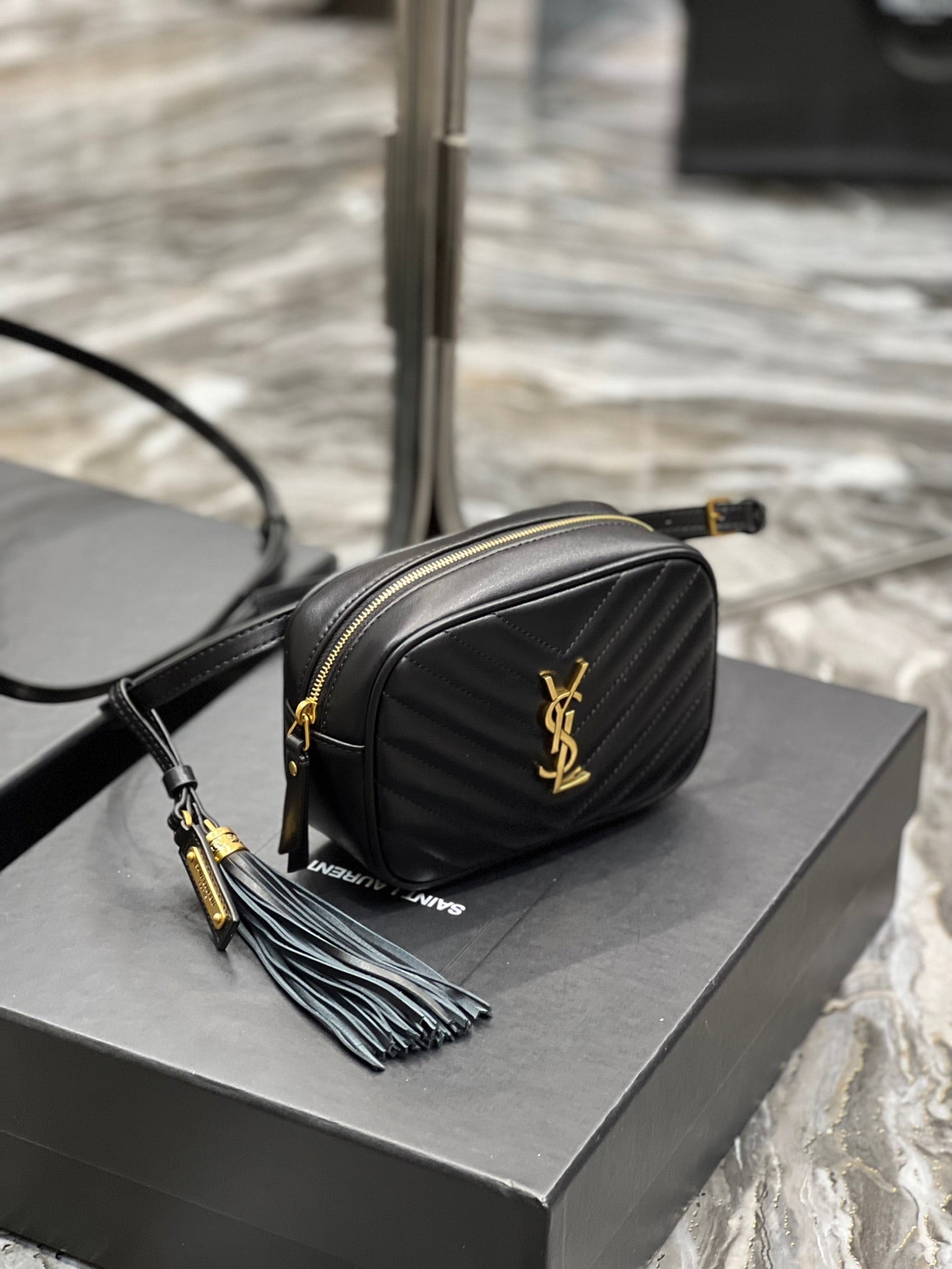 YSSL Lou Belt Bag Black In MatelassÃ© Gold Toned Hardware For Women 6.1in/15cm YSL 614031DV7071000