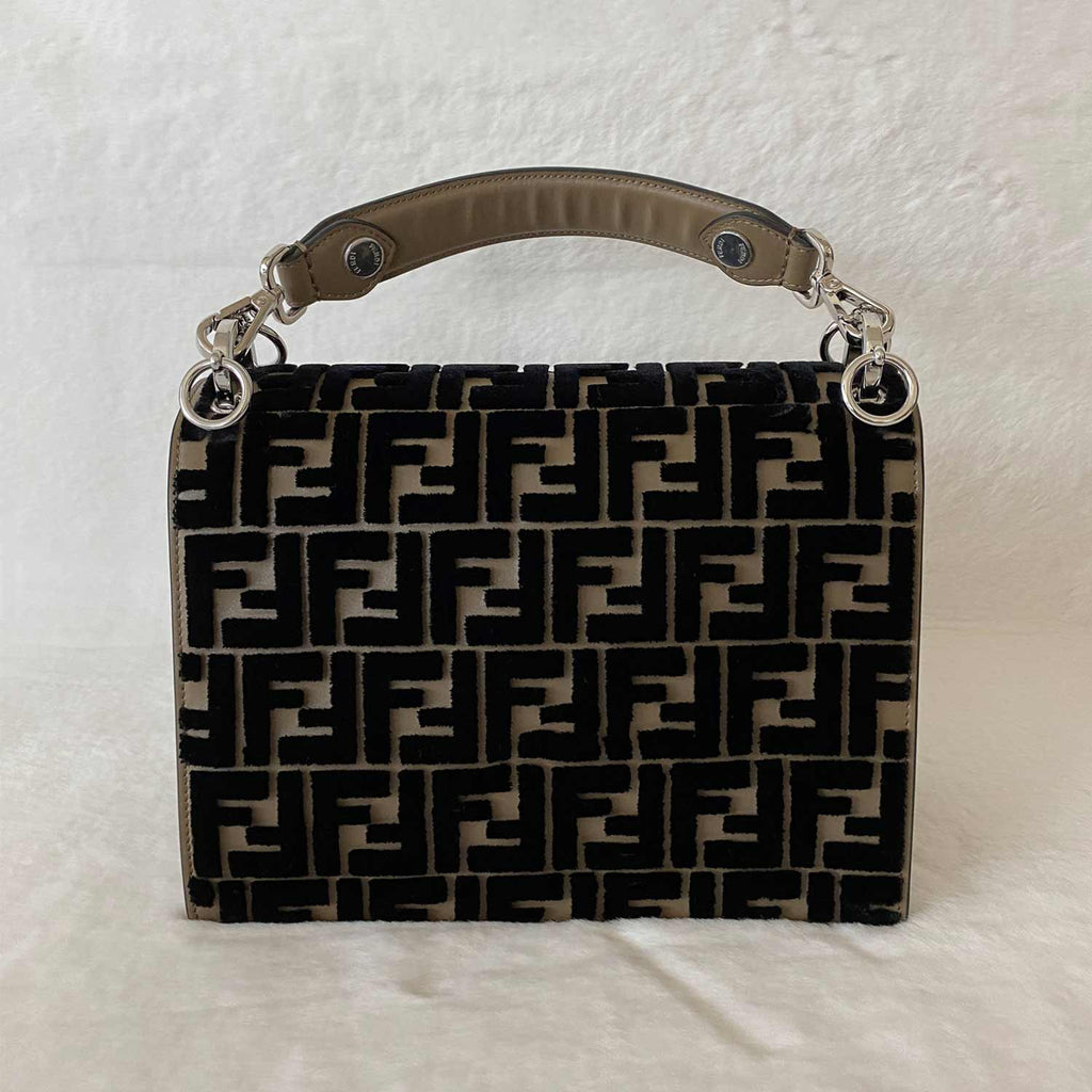 Fendi Kan I Zucca VeLouis Vuittonet Medium Shoulder Bag