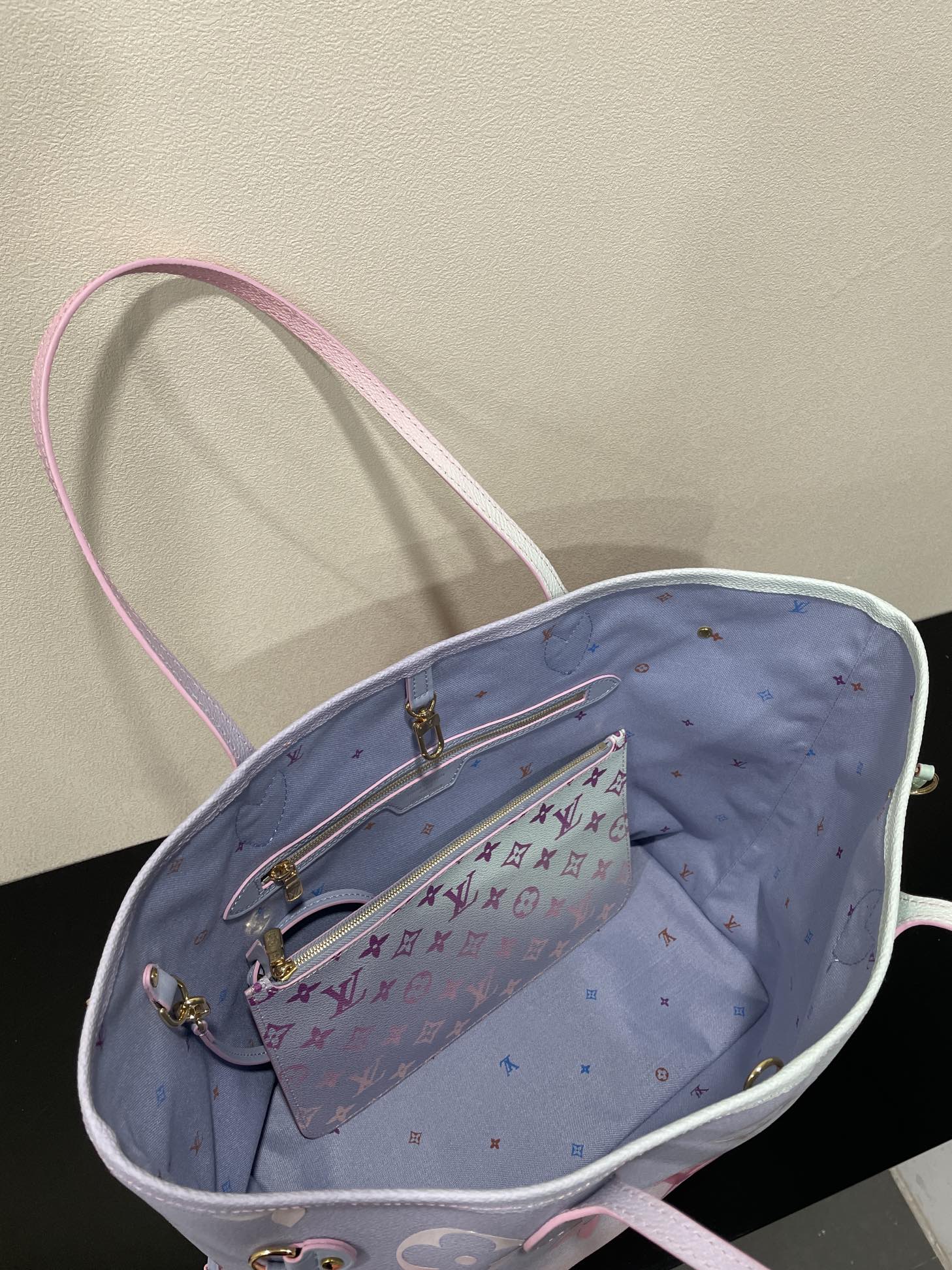 Louis Vuitton Neverfull MM Tote Bag Monogram Canvas Sunrise Pastel For Women,  Shoulder Bags 12.2in/31cm Louis Vuitton M46077
