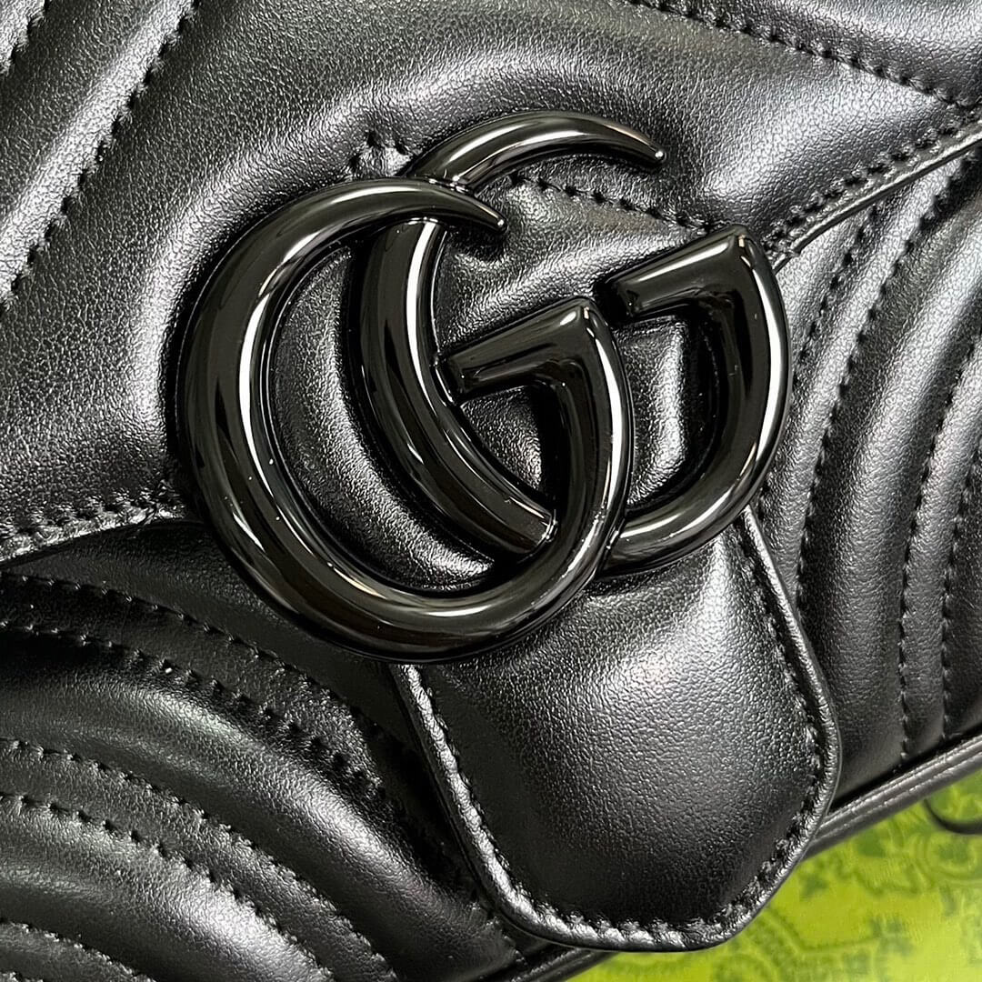 Gucci 739681 Marmont shoulder bag 18cm black Leather
