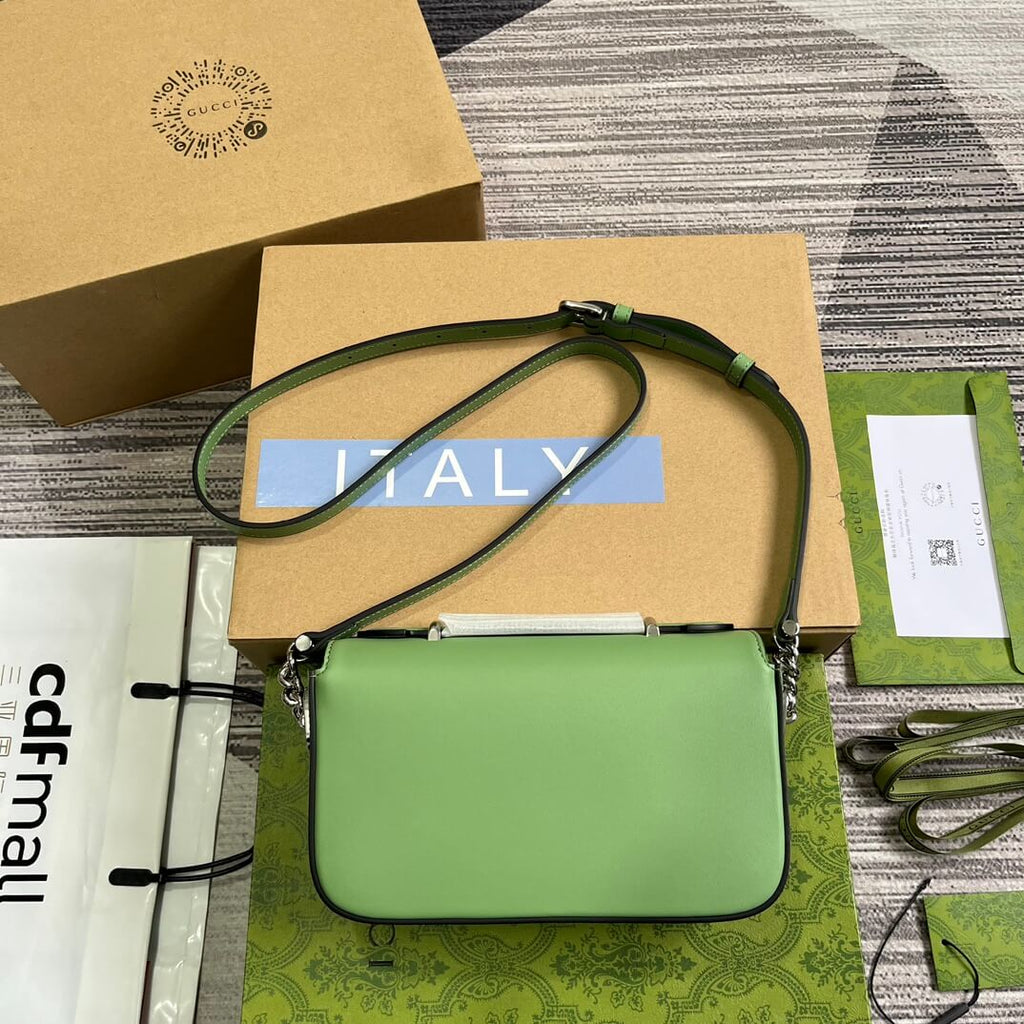 Gucci 739722 Petite Gucci cross body bags 21cm light green Leather