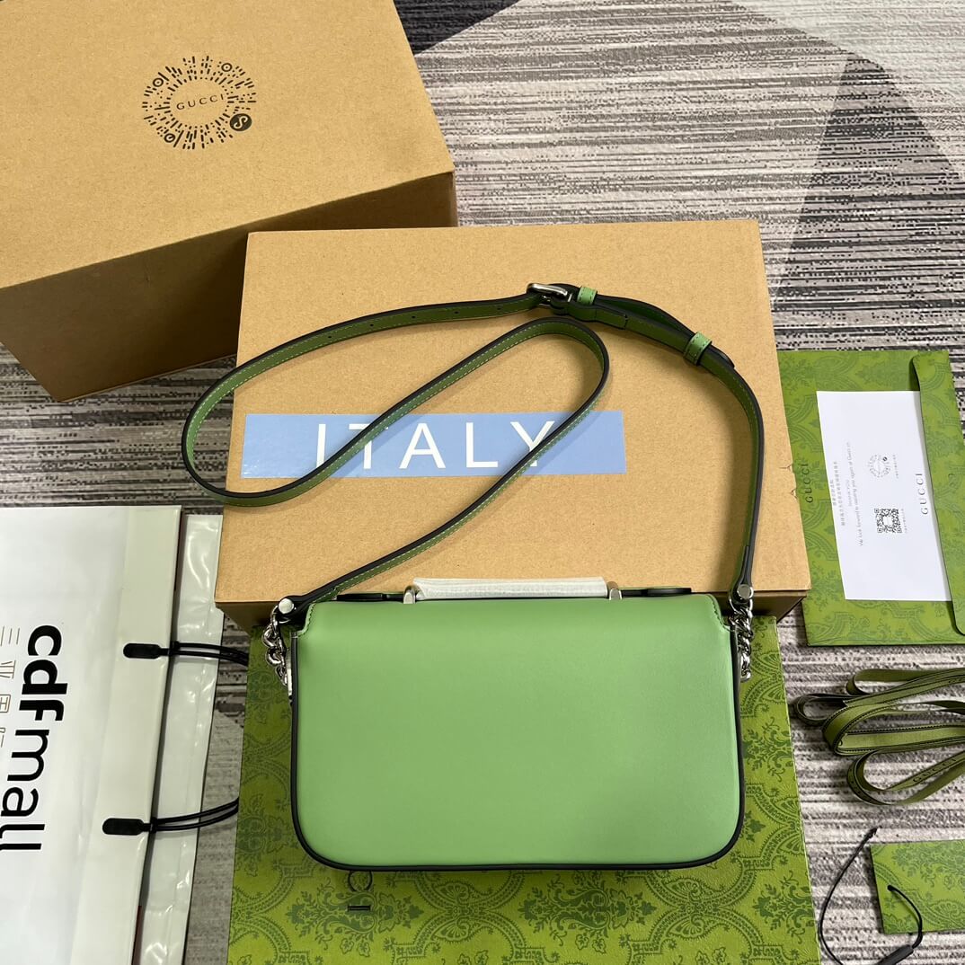 Gucci 739722 Petite Gucci cross body bags 21cm light green Leather