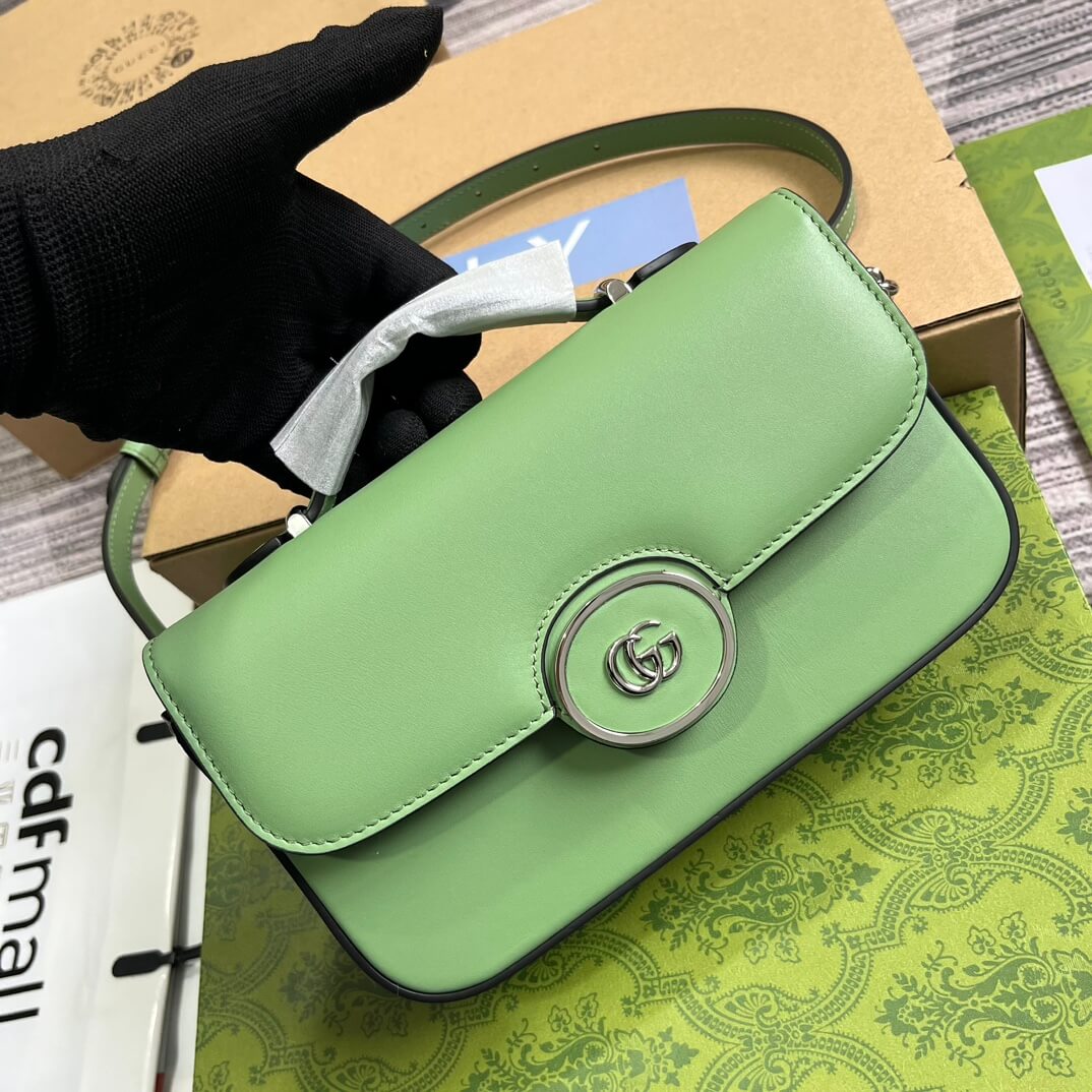 Gucci 739722 Petite Gucci cross body bags 21cm light green Leather